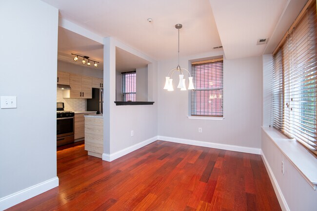 Building Photo - 1708 9th St NW