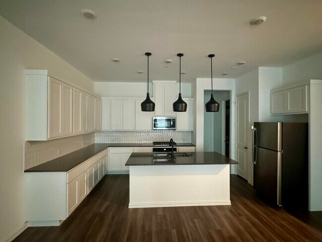 Foto del edificio - 6226 Baritone Ct