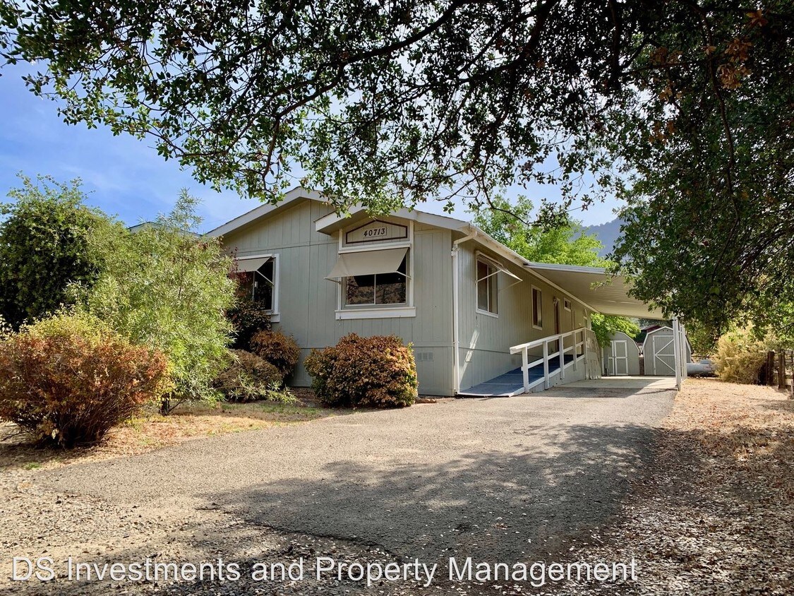 Foto principal - 40713 Old Three Rivers Rd