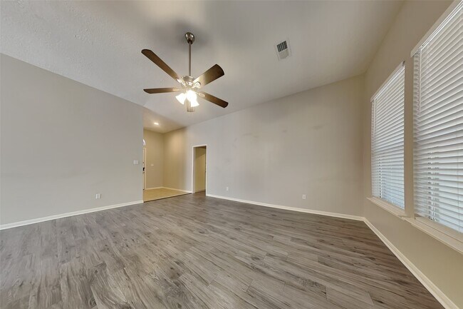 Foto del edificio - 19706 Kilborne Park Ln