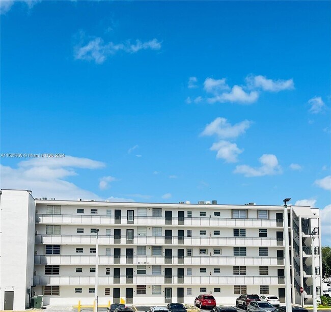 Building Photo - 14155 SW 87th St