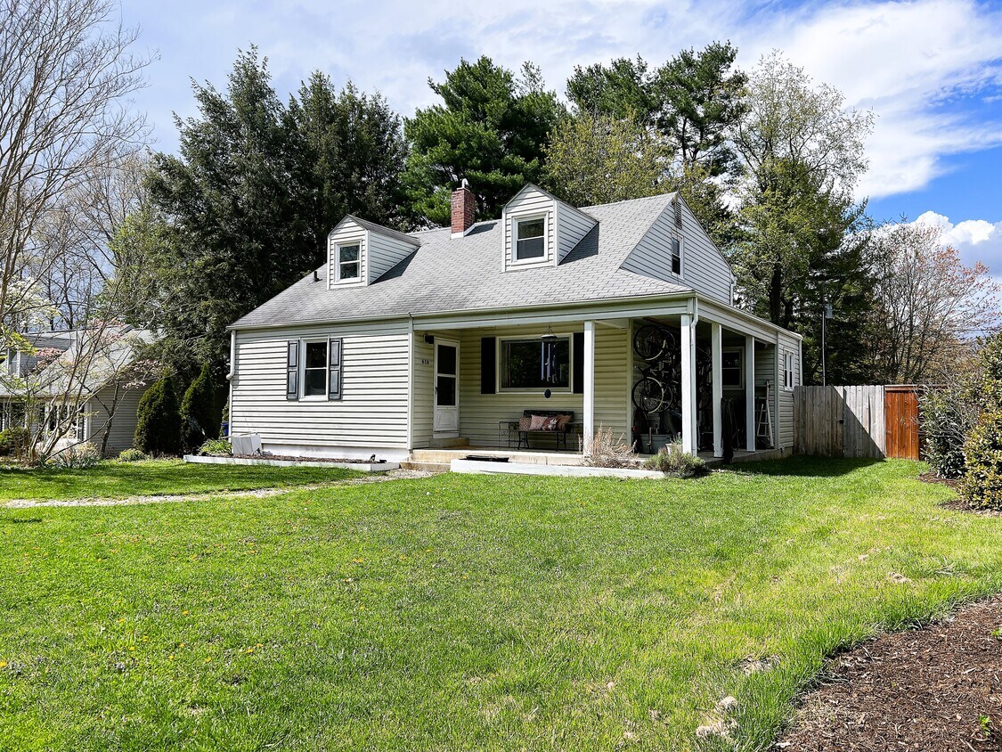 616 Fairview Ave, Blacksburg, VA 24060 House Rental in Blacksburg, VA
