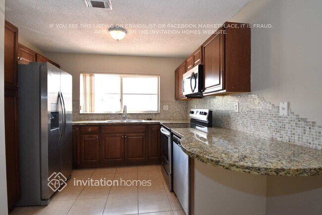 Foto del edificio - 12621 NW 11th Ln