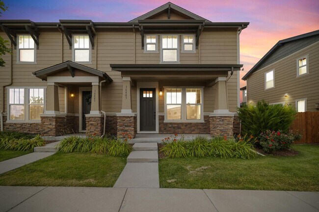 Foto del edificio - Outstanding Townhome W/ Large 3 Bed- 2.5 B...