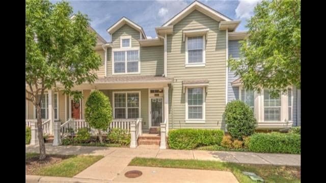 Charming an elegant townhome with two car garage - 6268 Sherbert Dr