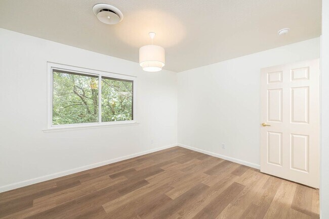 Foto del edificio - 884 Shrewsbury Ln