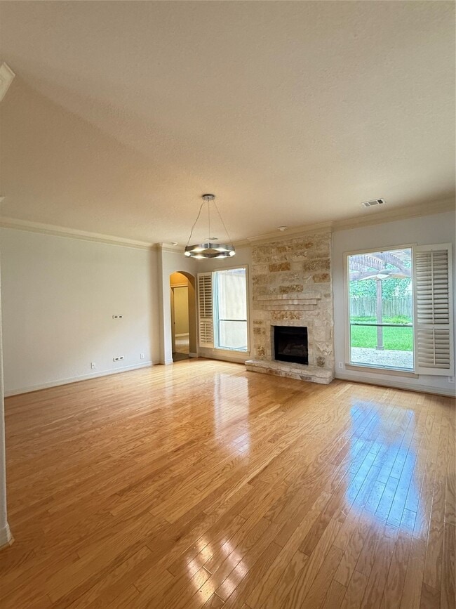 Building Photo - 1135 Via Belcanto