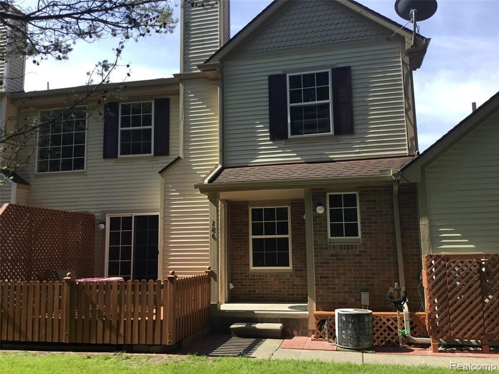 Foto principal - 186 Barrington Cir