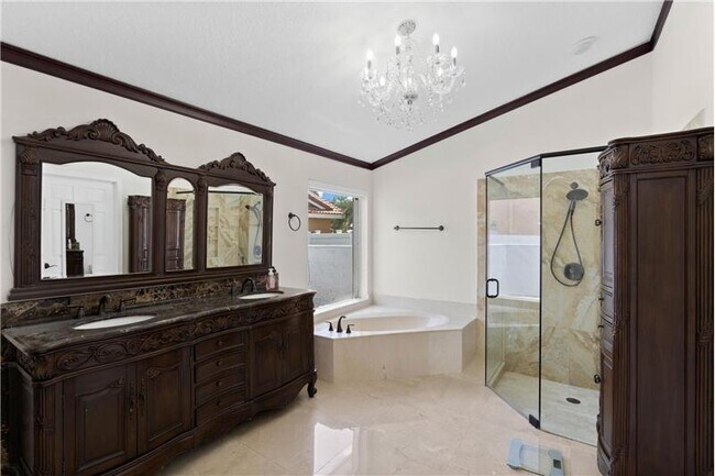 Foto del edificio - 381 Cottonwood Ln