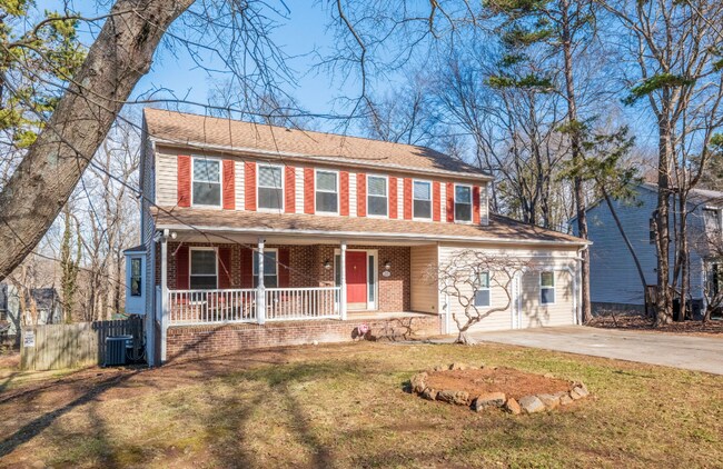 Foto del edificio - 2119 Flint Glenn Ln