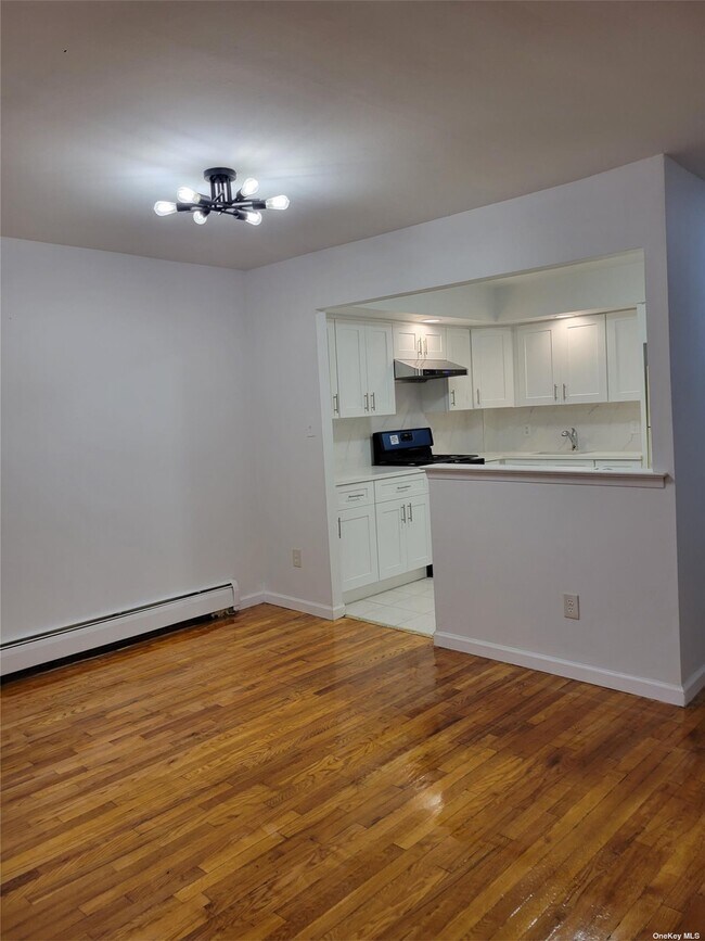 15058 71st Ave, Queens, NY 11367 Room for Rent in Queens, NY