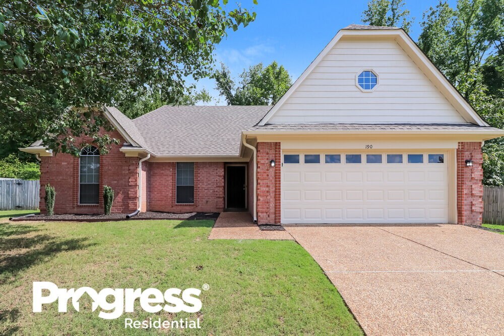 Foto principal - 190 Winding Creek Dr