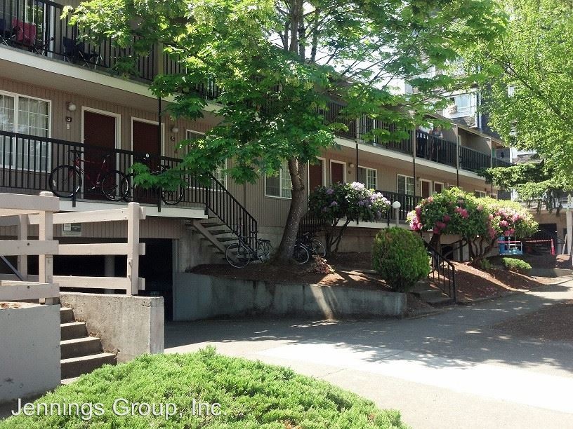 Primary Photo - 1290 E 18th Ave