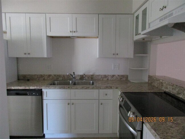Foto del edificio - 2112 Bahamas Ct