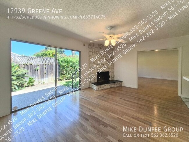 Foto del edificio - 12939 Greene Ave