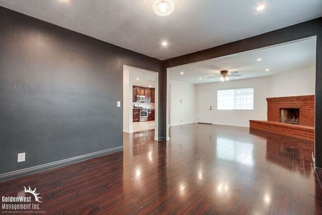 Building Photo - Lovely 4Bdm 2Ba Home Located in Escondido