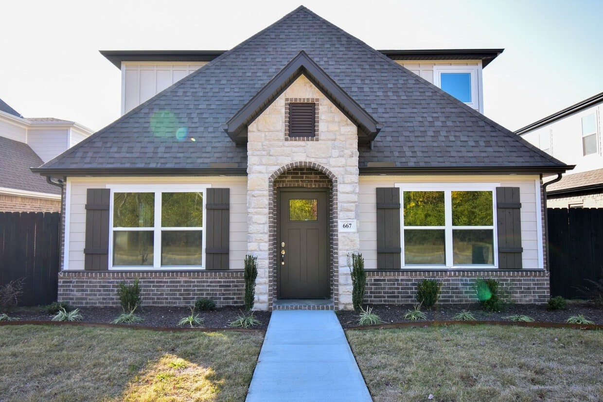 Now Pre-Leasing!!! Stunning 4 Bedroom, 3.5 Bathroom Home - Now Pre-Leasing!!! Stunning 4 Bedroom, 3.5 Bathroom Home