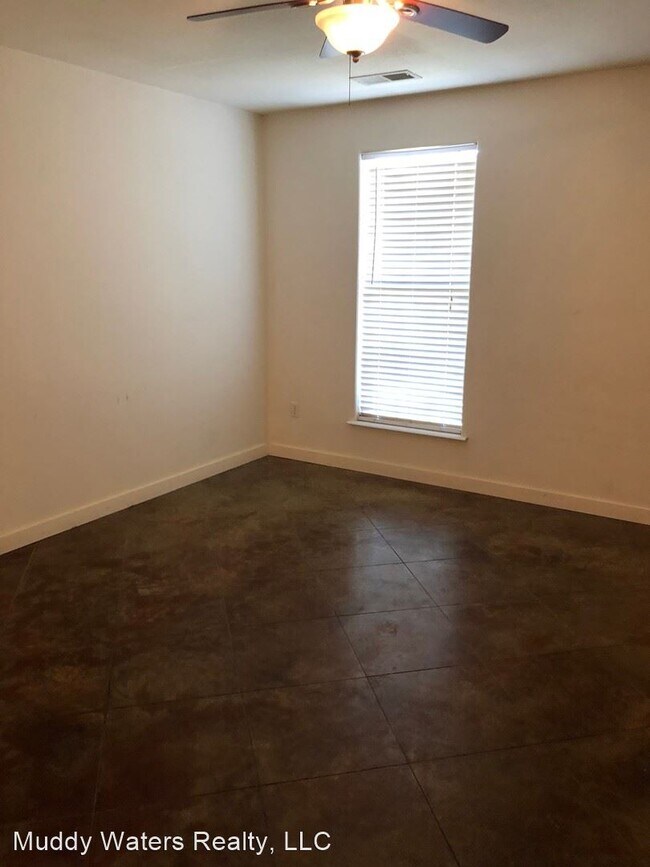 2 br, 2 bath House 403 Bruce Street Buil... House Rental in