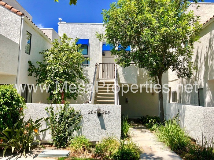 Foto principal - 204 Park Shadow Ct