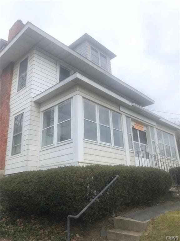 Building Photo - 1607 W Genesee St