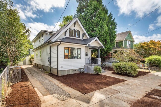 Foto del edificio - 3622-3624 NE Cleveland Ave