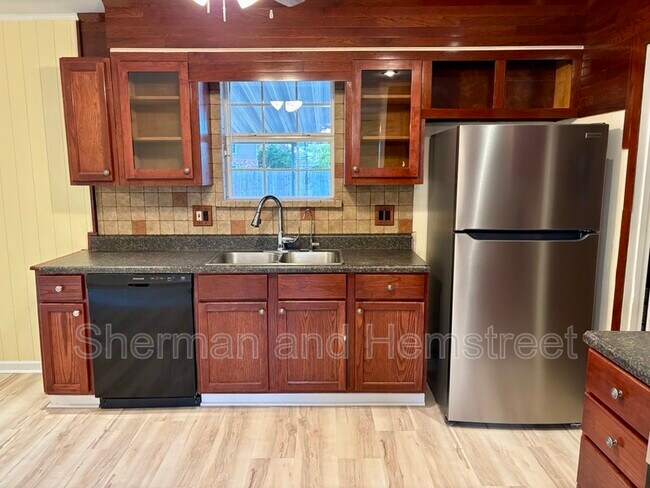 Building Photo - 263 Fairfax Pl