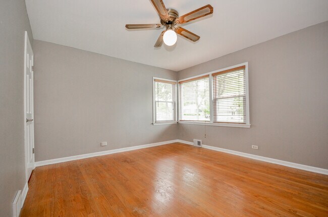 Foto del edificio - 812 Highland Ave