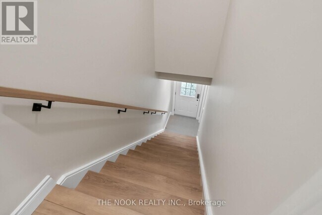 Photo du bâtiment - 315 Aldred Dr