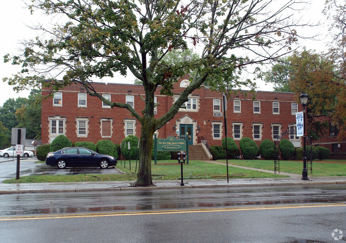 Primary Photo - 247 Bloomfield Ave