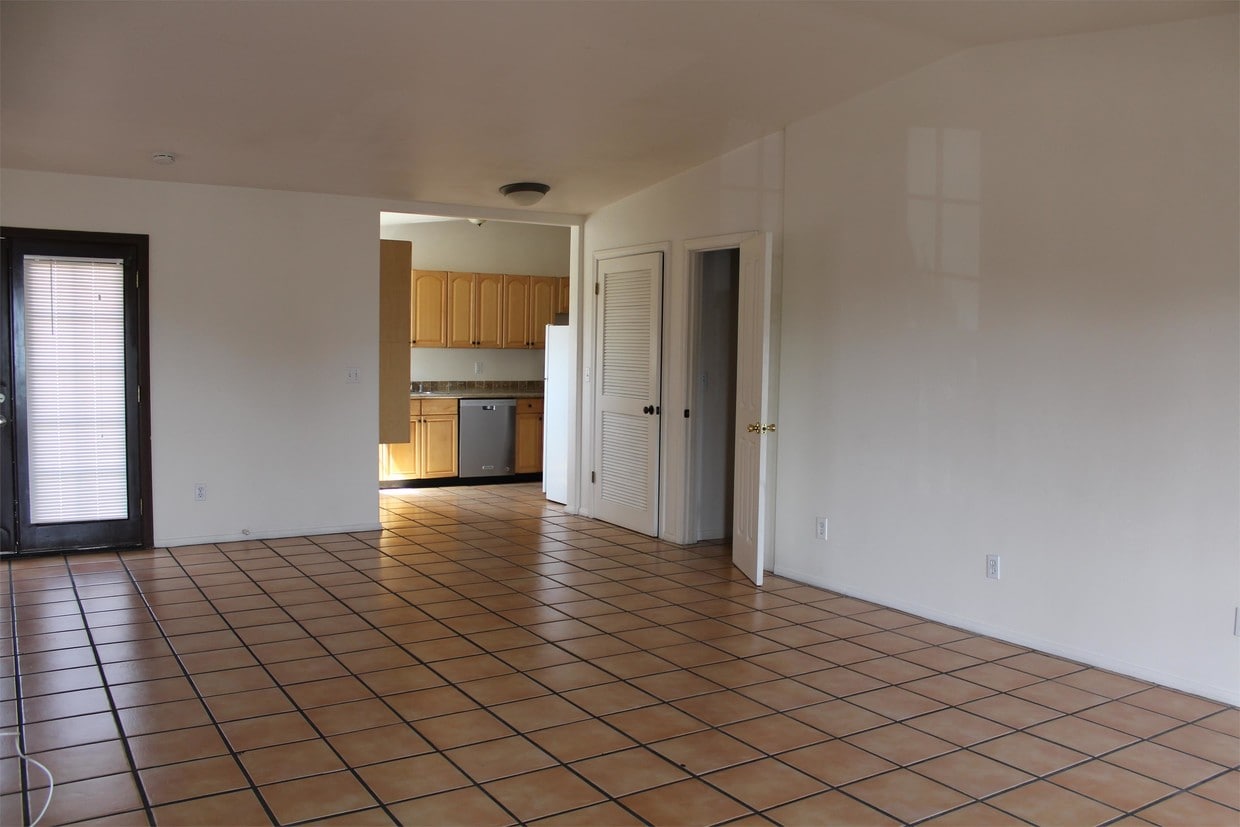 6552 Del Playa Dr Unit 103, Isla Vista, CA 93117 Apartment for Rent