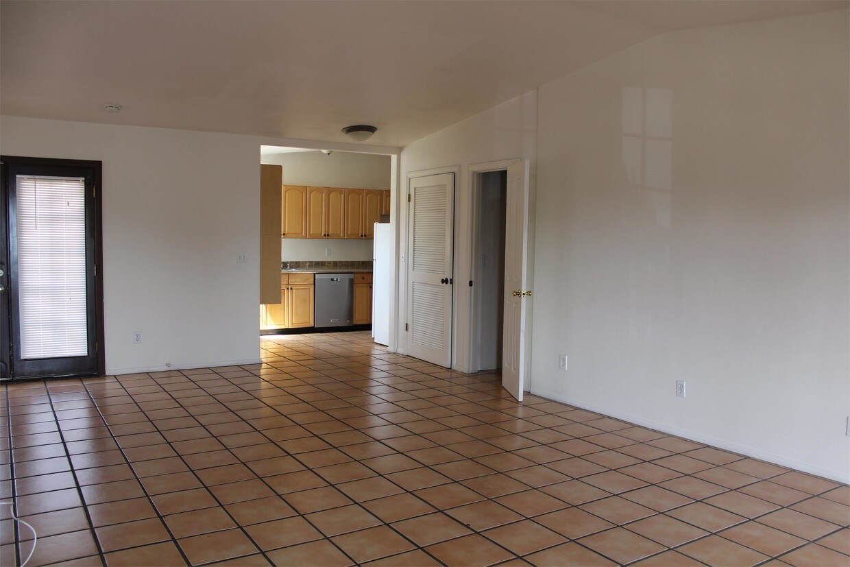 6552 Del Playa Dr Unit 103, Isla Vista, CA 93117 Apartment for Rent