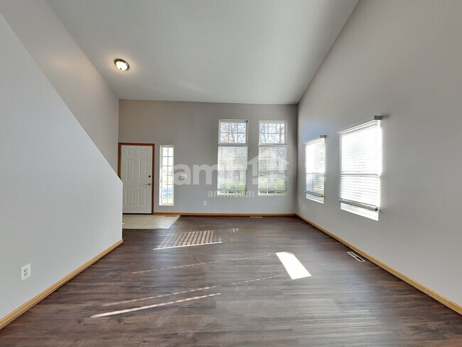 Building Photo - 14080 Commercial Parkway