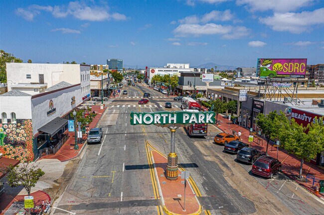 Foto del edificio - 2573 University Ave