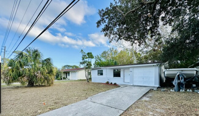 Foto del edificio - 758 62nd Ave N