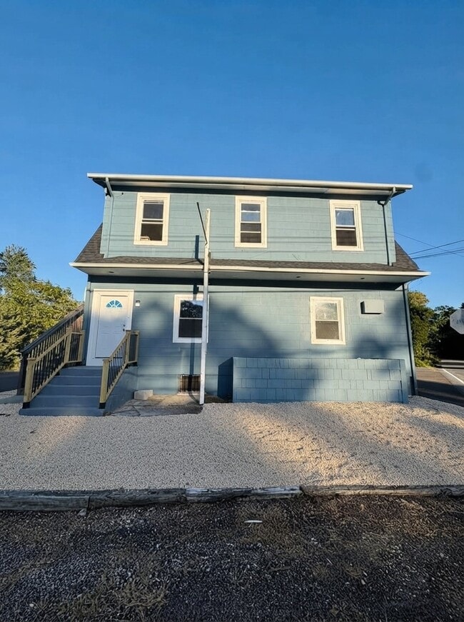 Building Photo - 450 US-9