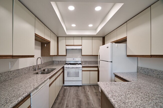 Foto del edificio - j444