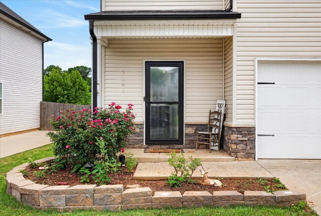 Building Photo - 1264 Black Oak Cir