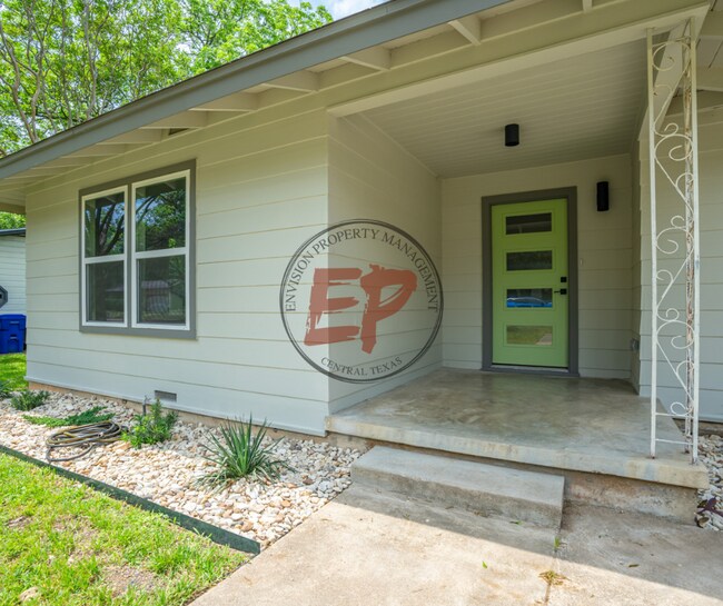 Foto del edificio - 4600 Cedar Mountain Dr