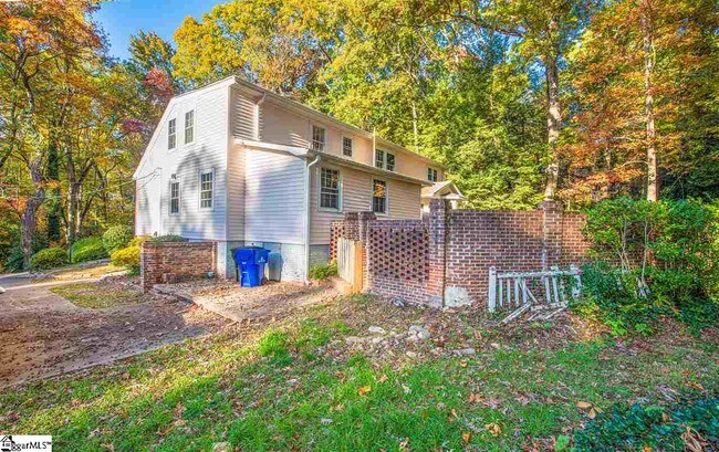 Building Photo - 36 Fernwood Ln