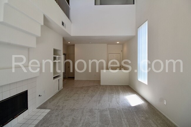 Building Photo - 9411 Questa Pointe