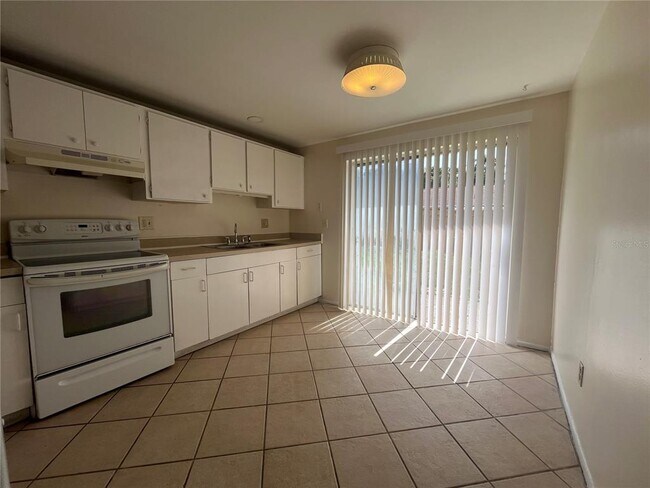 Building Photo - 8406 Willow Forest Ct