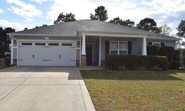 Building Photo - 111 Angel Oak Dr