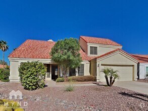 Building Photo - 634 N Quartz St