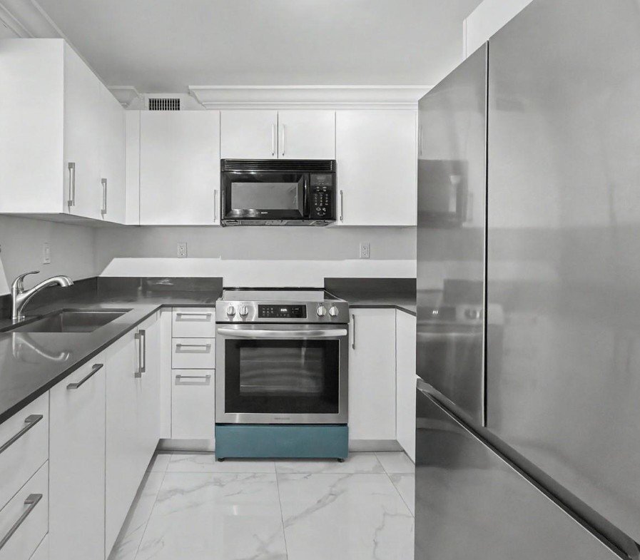 Photo - 10011 NW 8th St (Miami, FL)