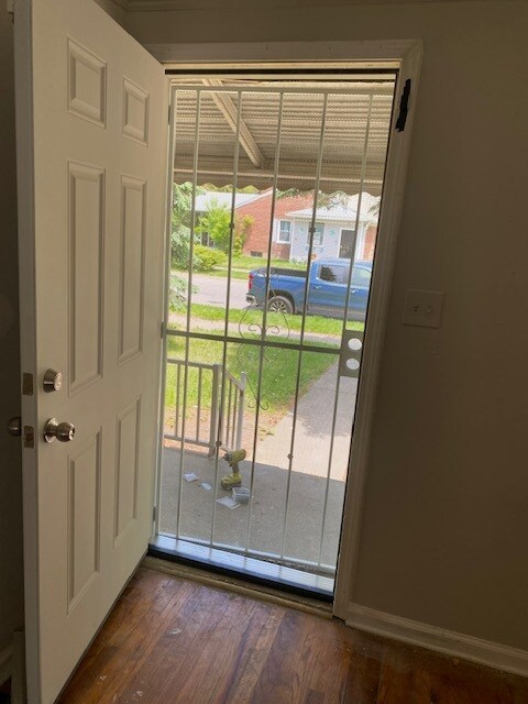 Foto del edificio - 6003 Bluehill St