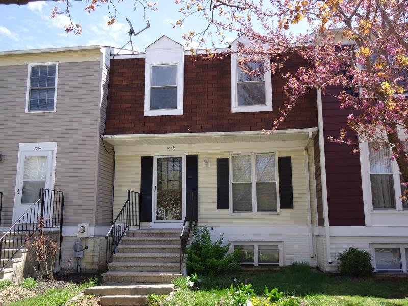 Foto principal - 1859 Murdock Ct