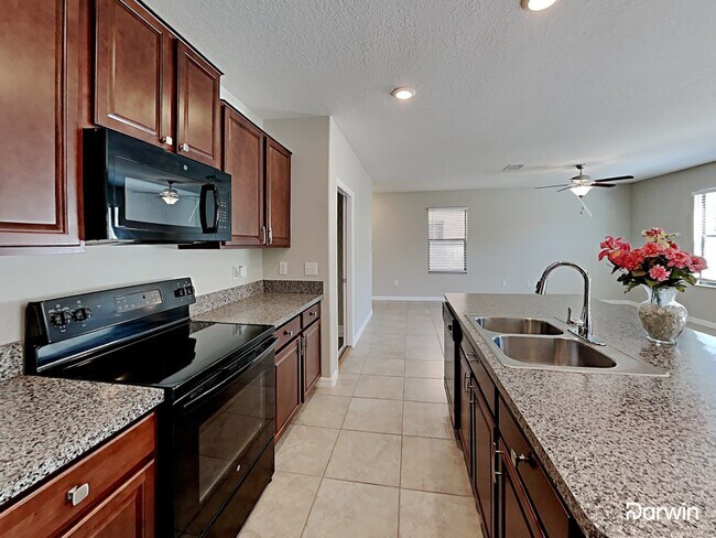 Building Photo - 14612 Crescent Rock Dr