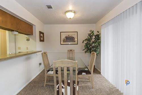 2 BR, 2.5 BA TOWN HOME-1075 SF - Canyon Oaks Apartments