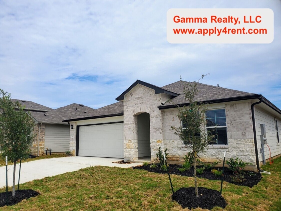 Foto principal - 4 BR + STUDY/ 3 BA in Seguin - 2042 SF One...