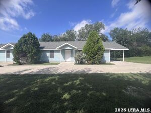 Foto del edificio - 2244 Eastman Ave